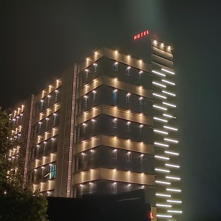 Hotel Marigold Szomnáth Kültér fotó